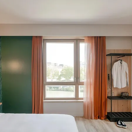Hotel - Paris Pleyel - Saint Denis L'Ile-Saint-Denis